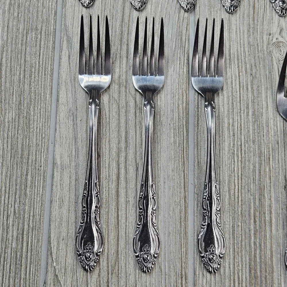 Northland Stainless Malmaison Flatware Set 29 Pcs Ornate Floral Korea Silverware